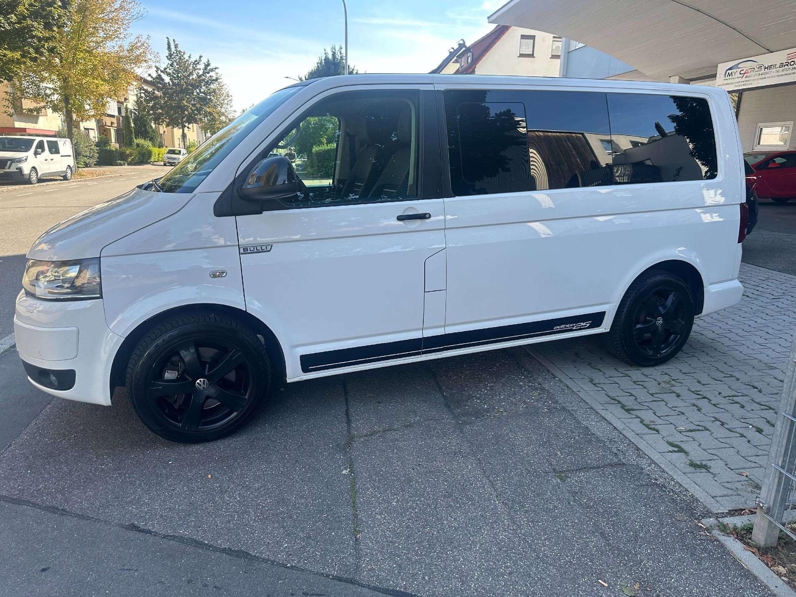 VOLKSWAGEN T5 MULTIVAN EDITION 25 2.0 TDI 4MOTION 180ch - 7 PLACES - TOIT PANORAMIQUE - BI-XÉNON - CAMÉRA DE RECUL