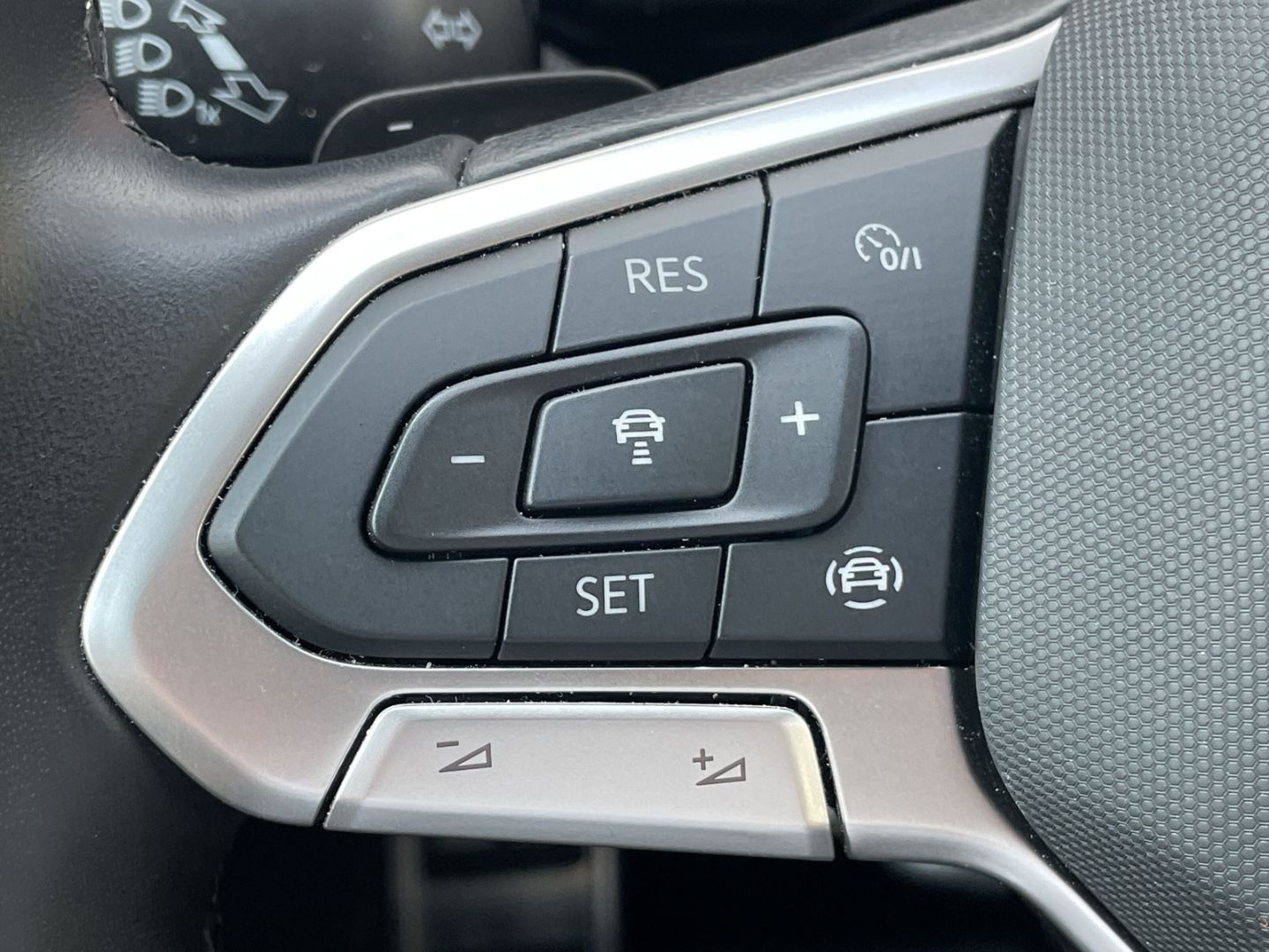 Caddy 1.5 TSI DSG Style Kamera/ACC/LED/Navi/App-
