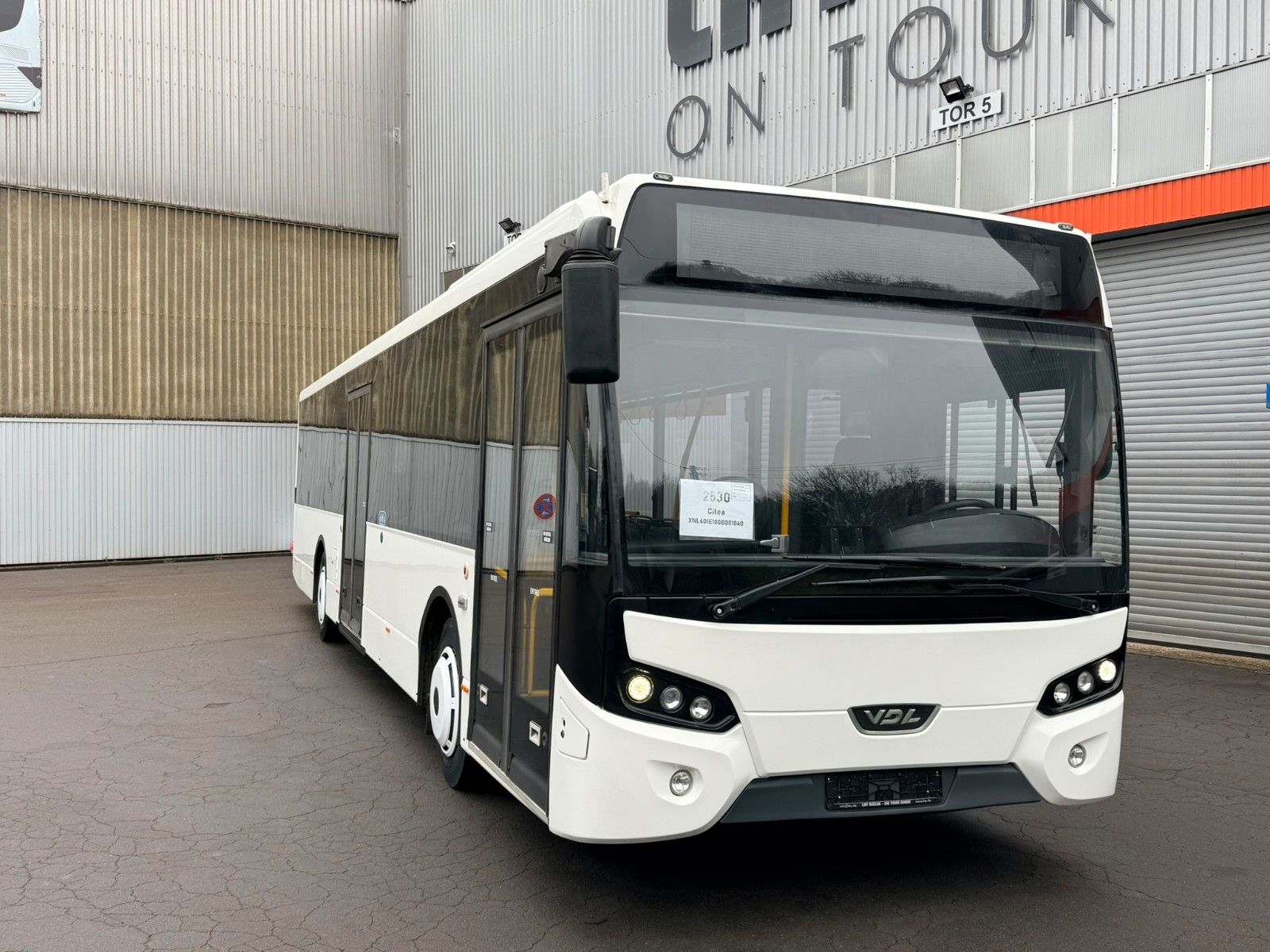 VDL  2013 - Image 0 of 18