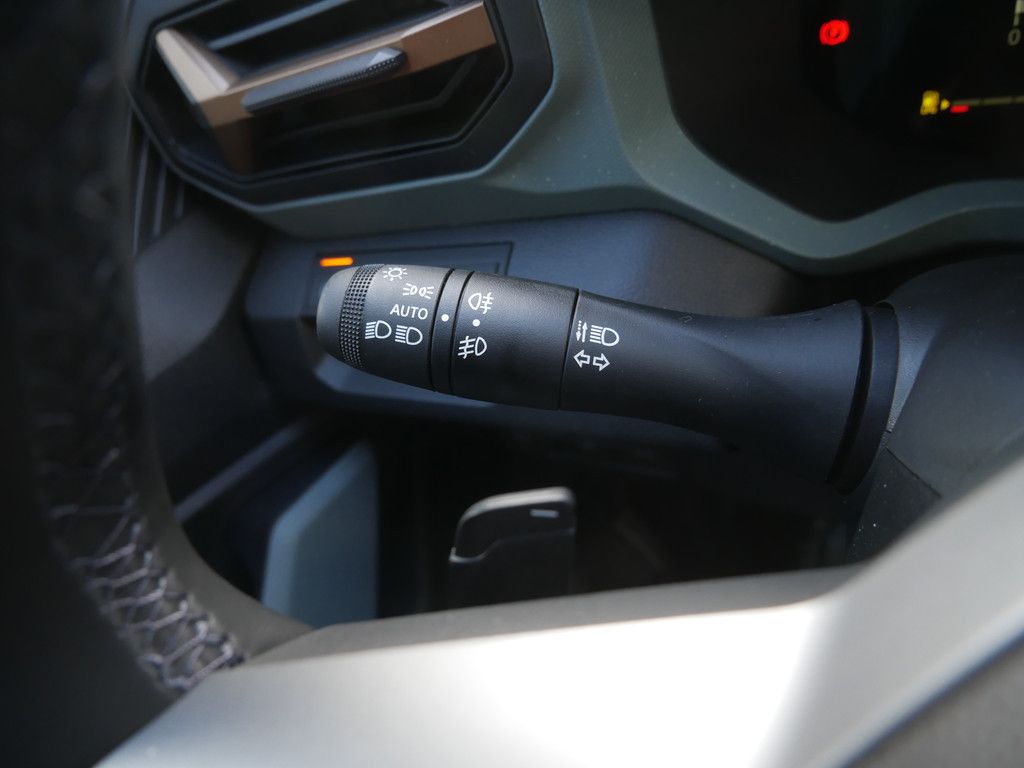 Fahrzeugabbildung Dacia Bigster Extreme Hybrid-G 140 Automatik