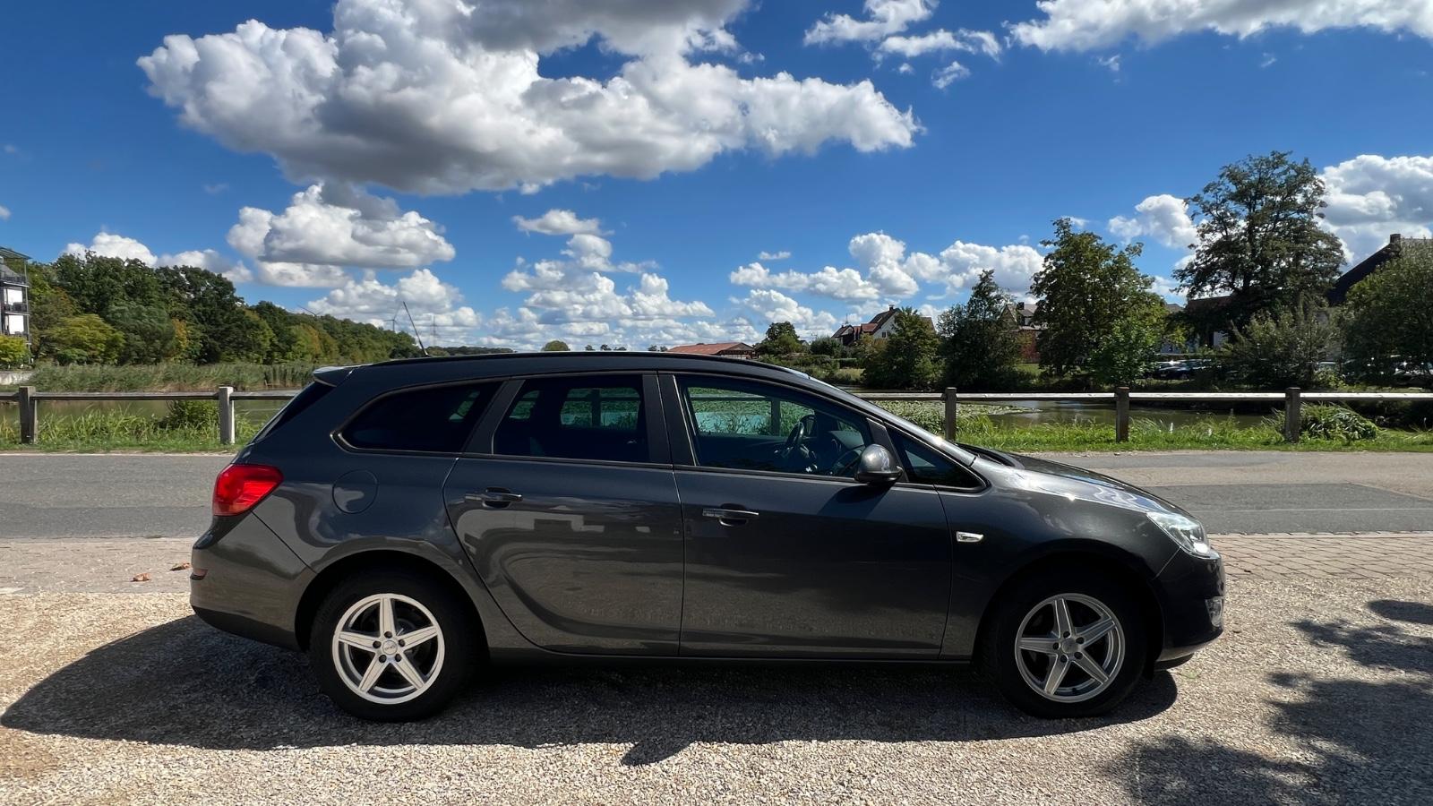 Opel Astra 2012 — engine 1.364 cm³, 140 HP (103kW)