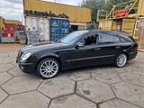 Mercedes-Benz W211 E-Klasse 320 CDI Bj.11/... - Mercedes-Benz E 320: Cdi W211