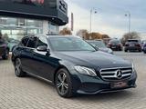 Mercedes-Benz E 250 T 9G-TRONIC"AVANTGARDE"KAMERA"NAVI"LED" - gebrauchte Mercedes-Benz E 250 aus dem Jahr 2017