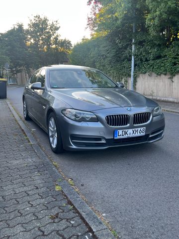 BMW 530d xDrive Head Up - Memory- 4zone Klima. Usw