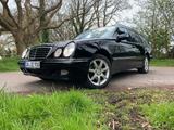 Mercedes-Benz Mercedes S210 E280T 4MATIC Avantgarde, seh... - gebrauchte Mercedes-Benz E 280 aus dem Jahr 2000