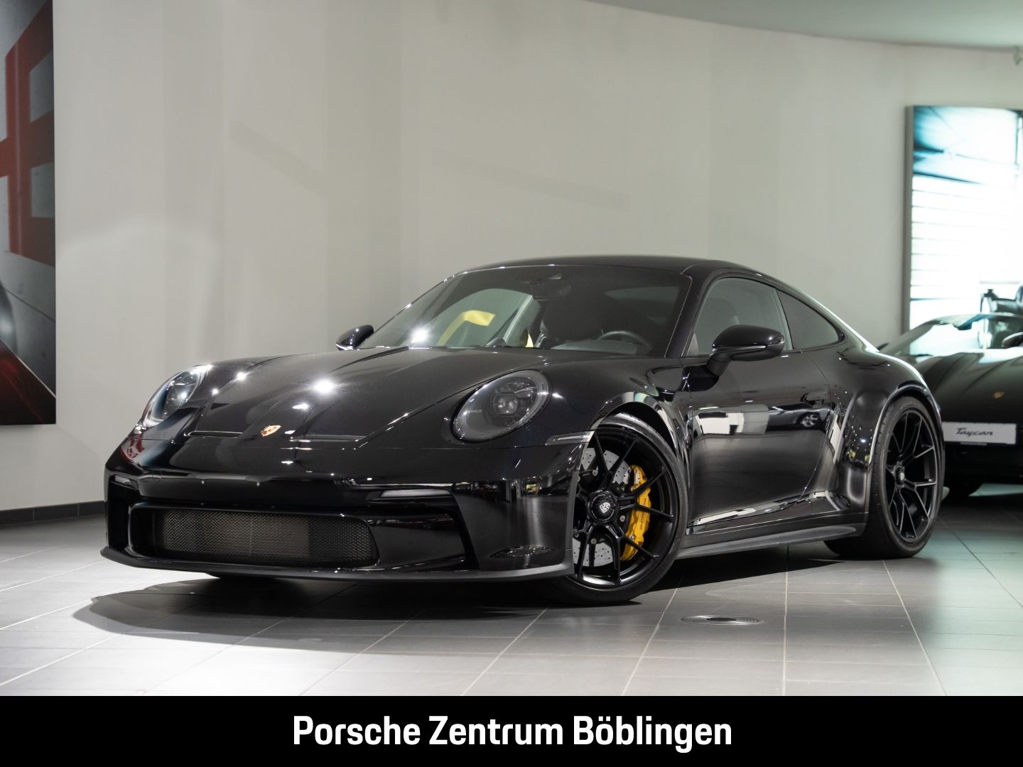 PORSCHE 992 911 GT3 mit Touring-Paket PCCB Liftsystem-VA