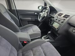 VW Touran 2.0 TDI Highline DSG /Xenon/