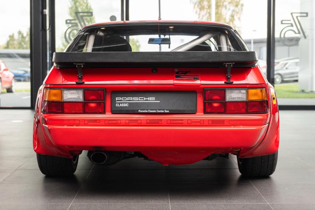 Porsche 924