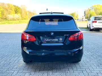BMW 218 - 6