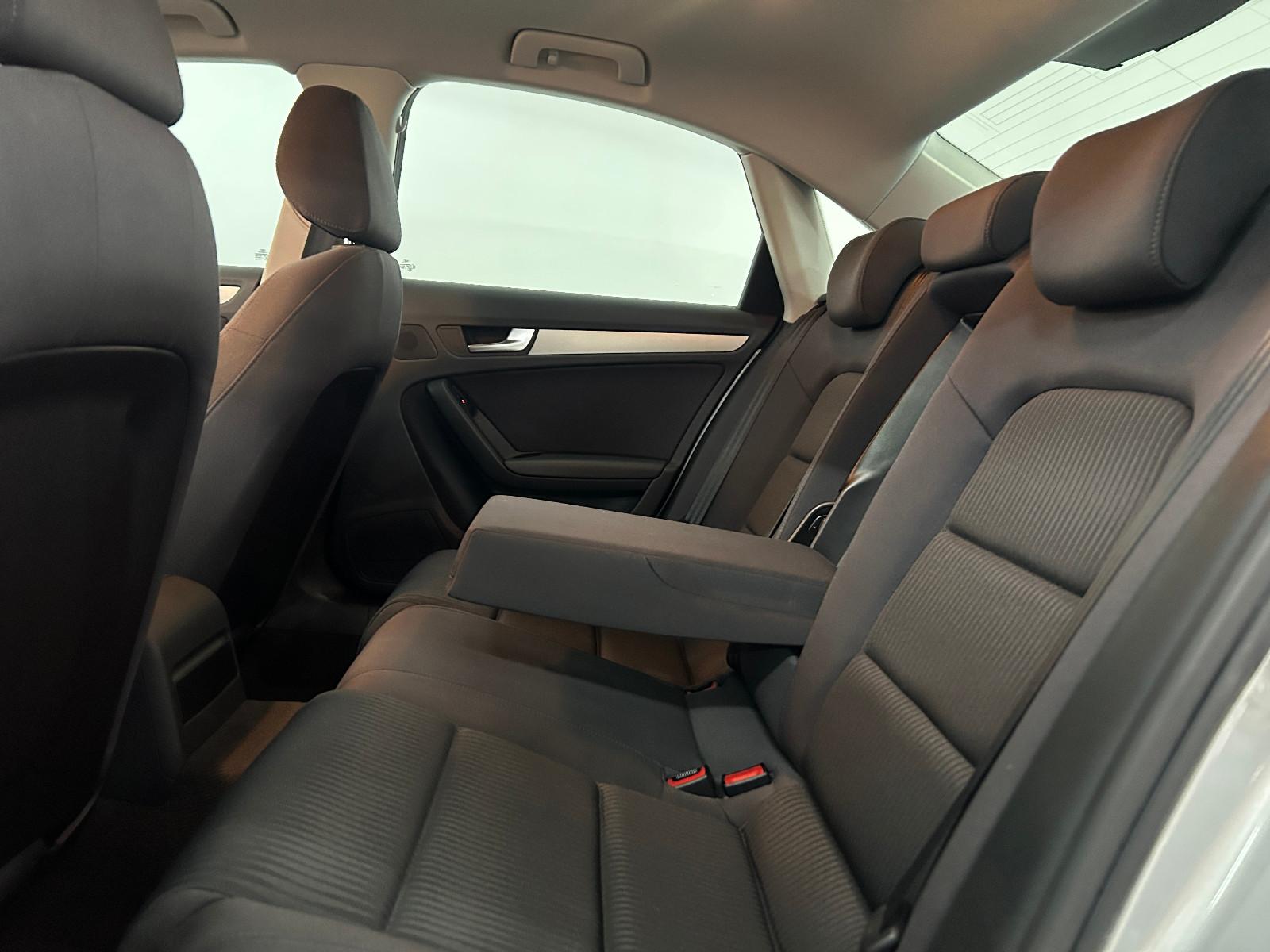 Audi A4 Limouine*1.Hand*Automatik*29TKM*Audi S-Heft*