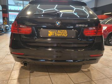 BMW 320 - 4