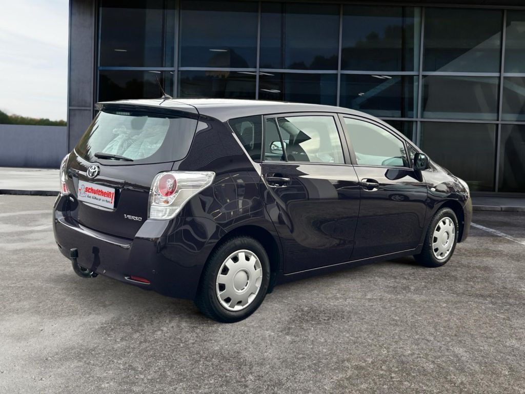 Fahrzeugabbildung Toyota Verso 1.8 Edition