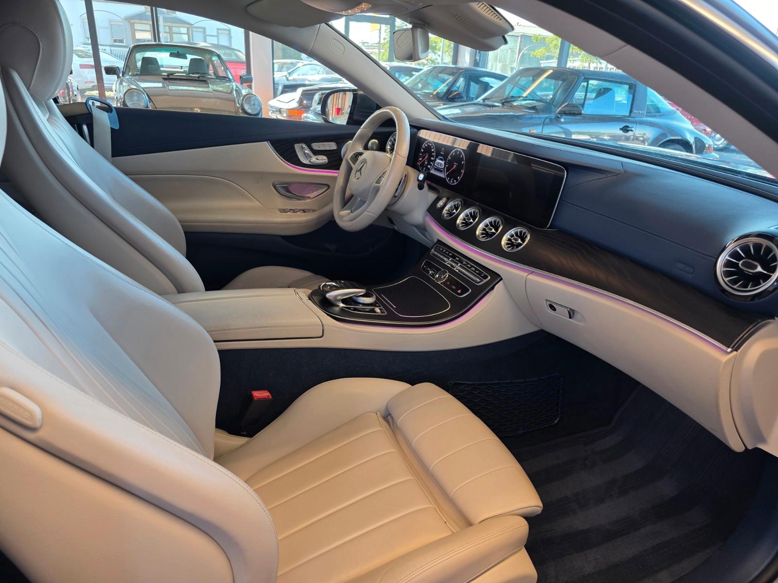 Mercedes-Benz E 300 Coupe+Avantgarde+Ambiete+LED+Kamera