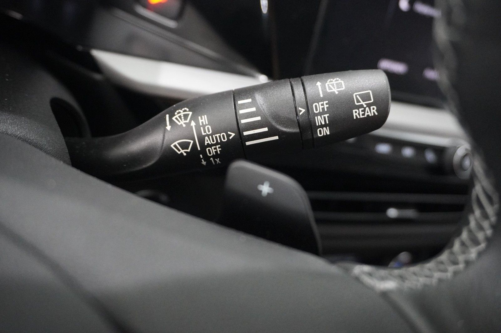 Fahrzeugabbildung Opel Grandland (X) GS SPORT 4HYBRID NAVI/LED/360°/DAB