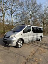 Opel Vivaro 2.5 CDTi / AUTOMATIK / TÜV 2027 / 9.SITZ - Opel Vivaro in Leverkusen