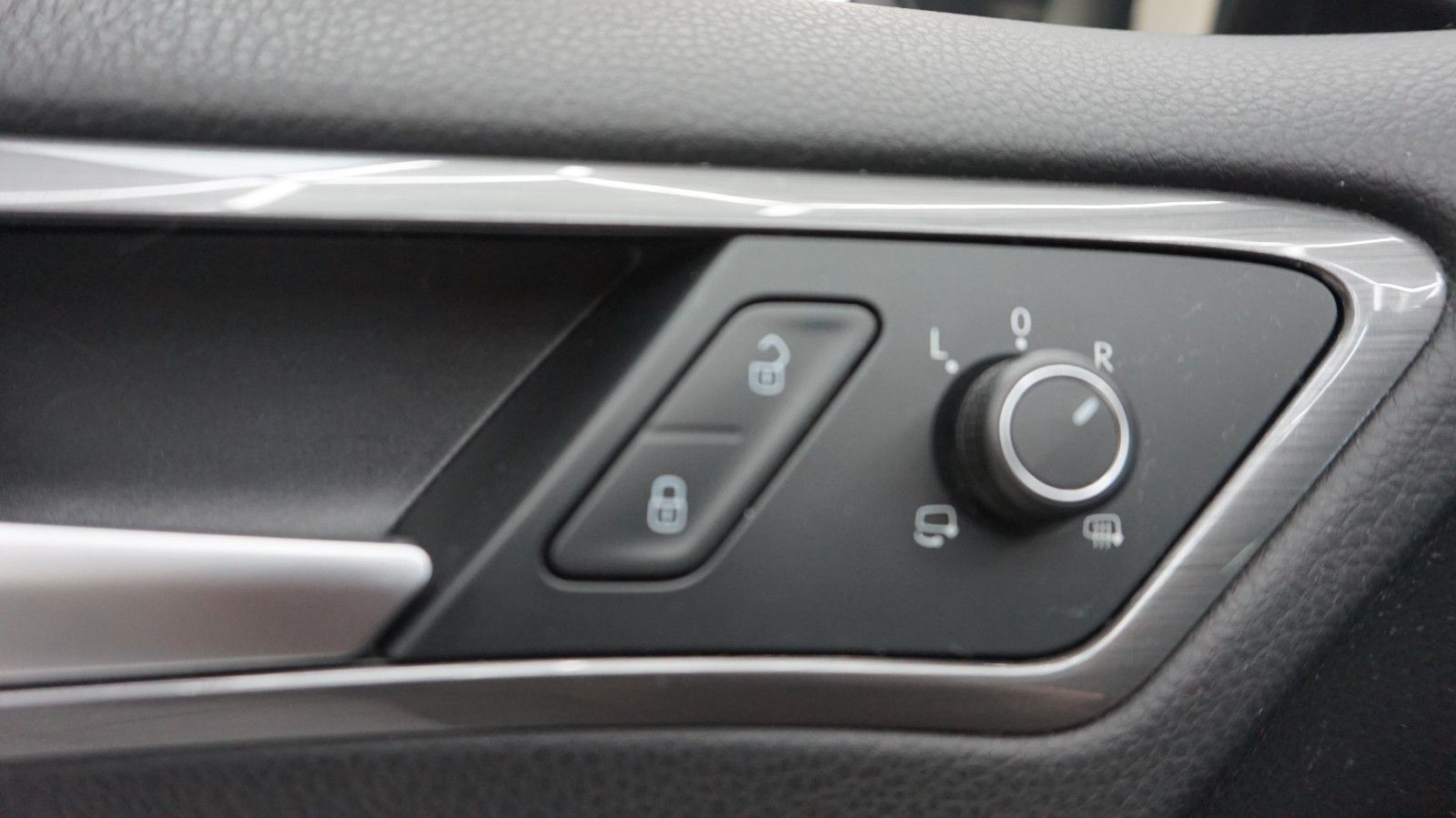 Fahrzeugabbildung Volkswagen Golf VII Lim. Allstar BMT
