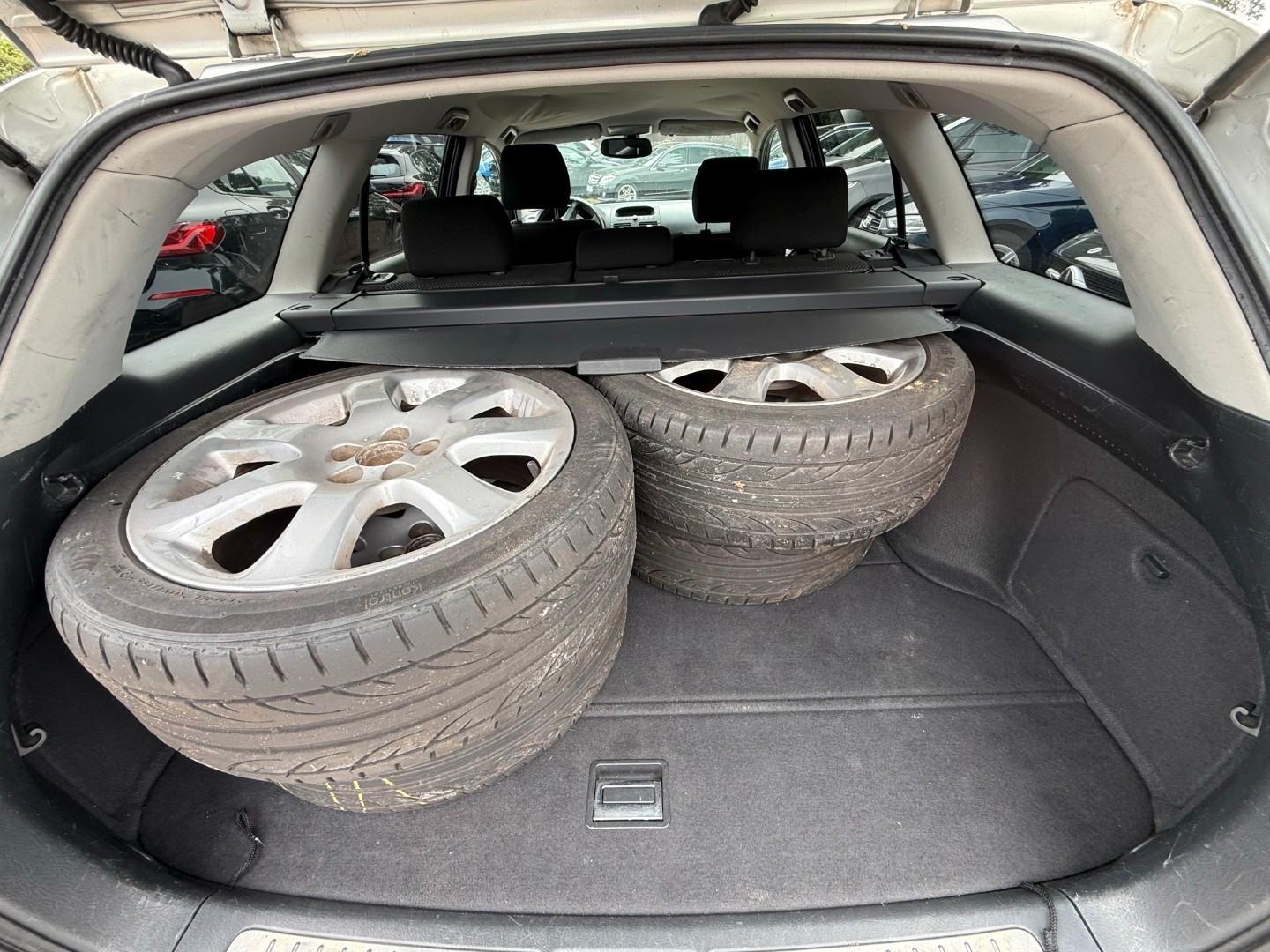 Toyota Avensis 2005 — photo 7
