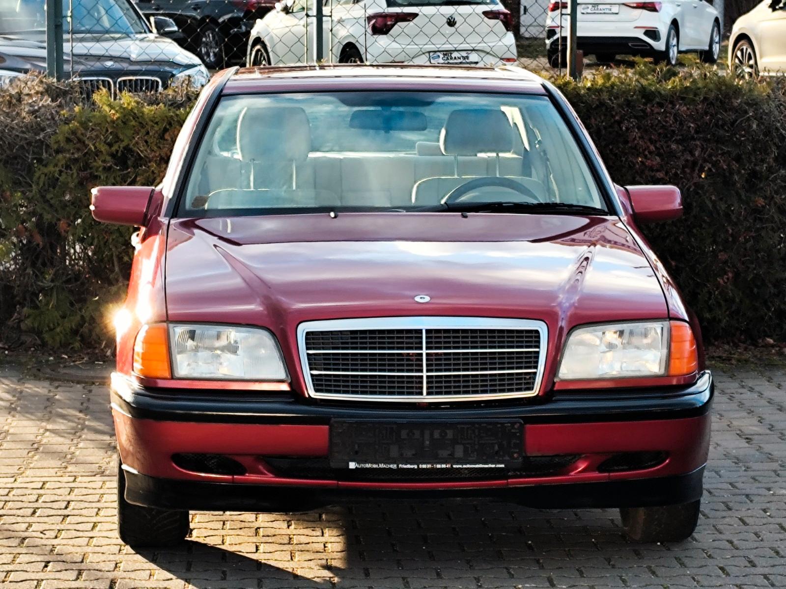 Mercedes-Benz C 180 ELEGANCE *1.Hand*