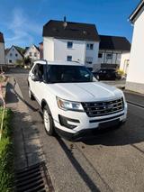Ford Explorer 4 WD/ 3.5 L / 7 Sitzer - Ford Explorer von privat