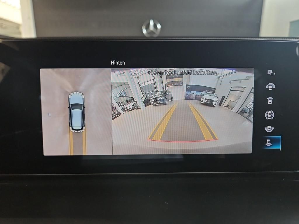 Fahrzeugabbildung Mercedes-Benz EQC 400 4M ACC Memory Sitzklima Multik. 360° LED