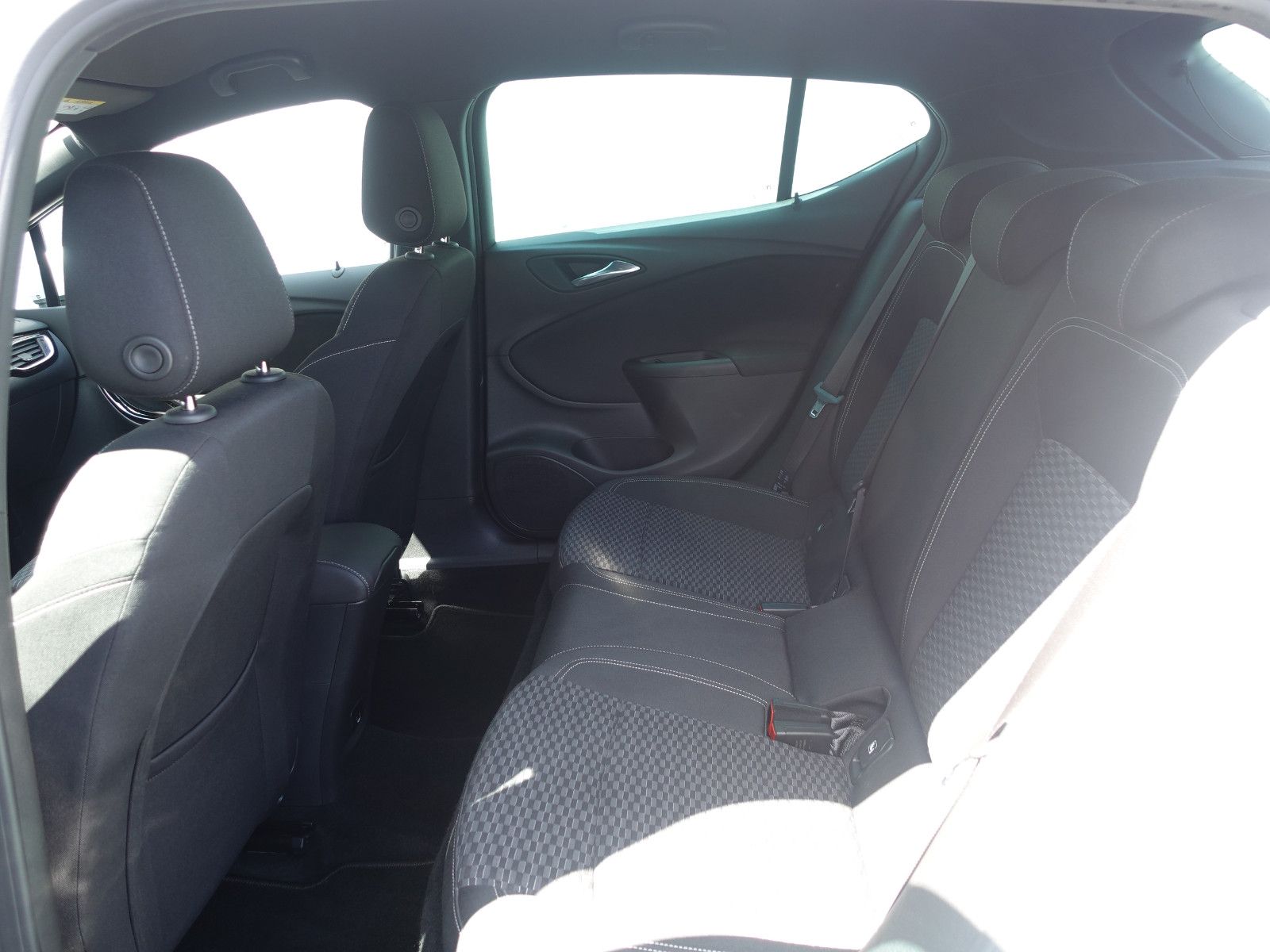 Fahrzeugabbildung Opel Astra 1.6Turbo Dynamic Navi,OPC-Line,SHZ,Standhz