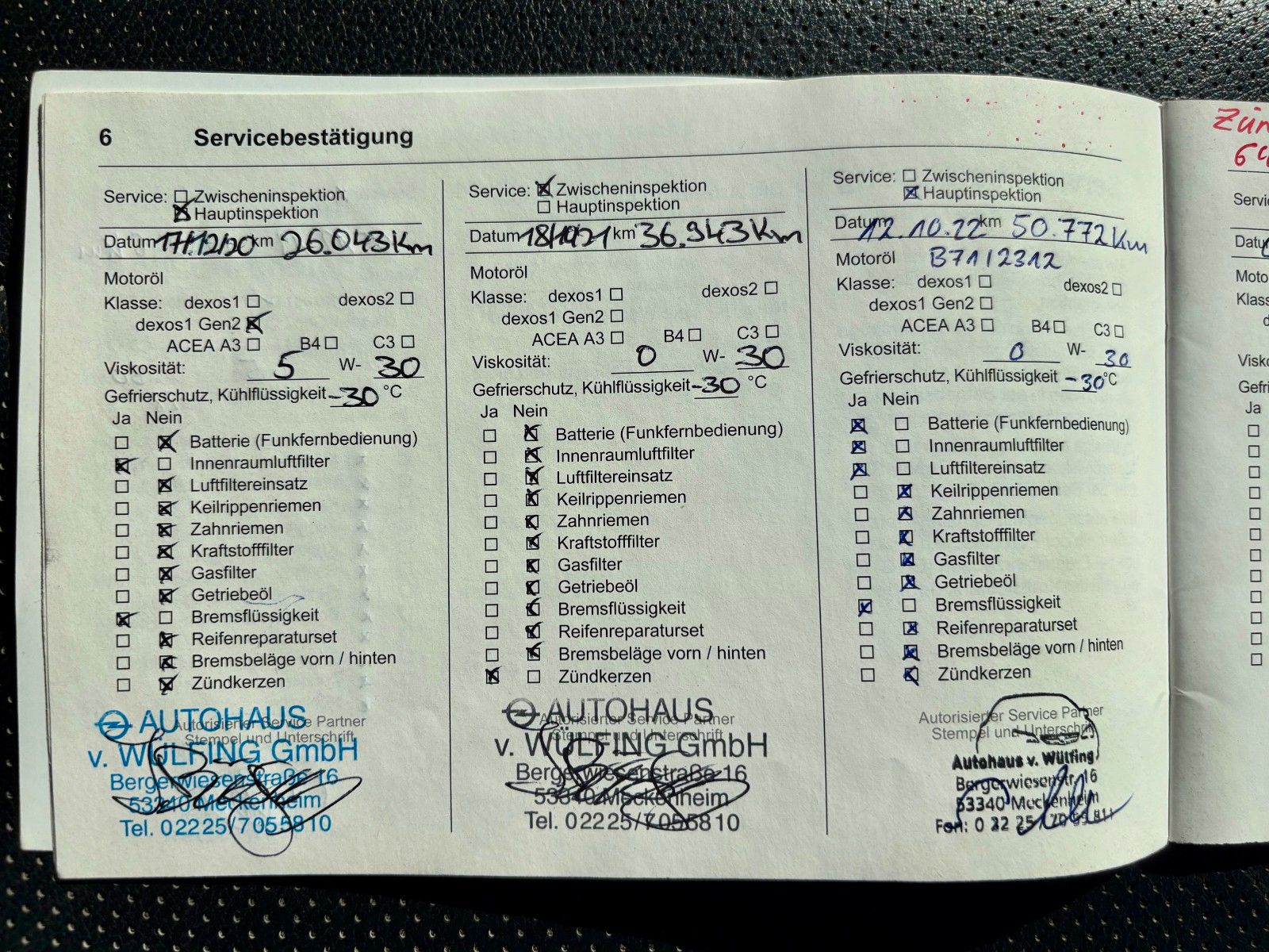 Fahrzeugabbildung Opel Grandland (X) 1.2 Aut. Ultimate Navi Leder Pano