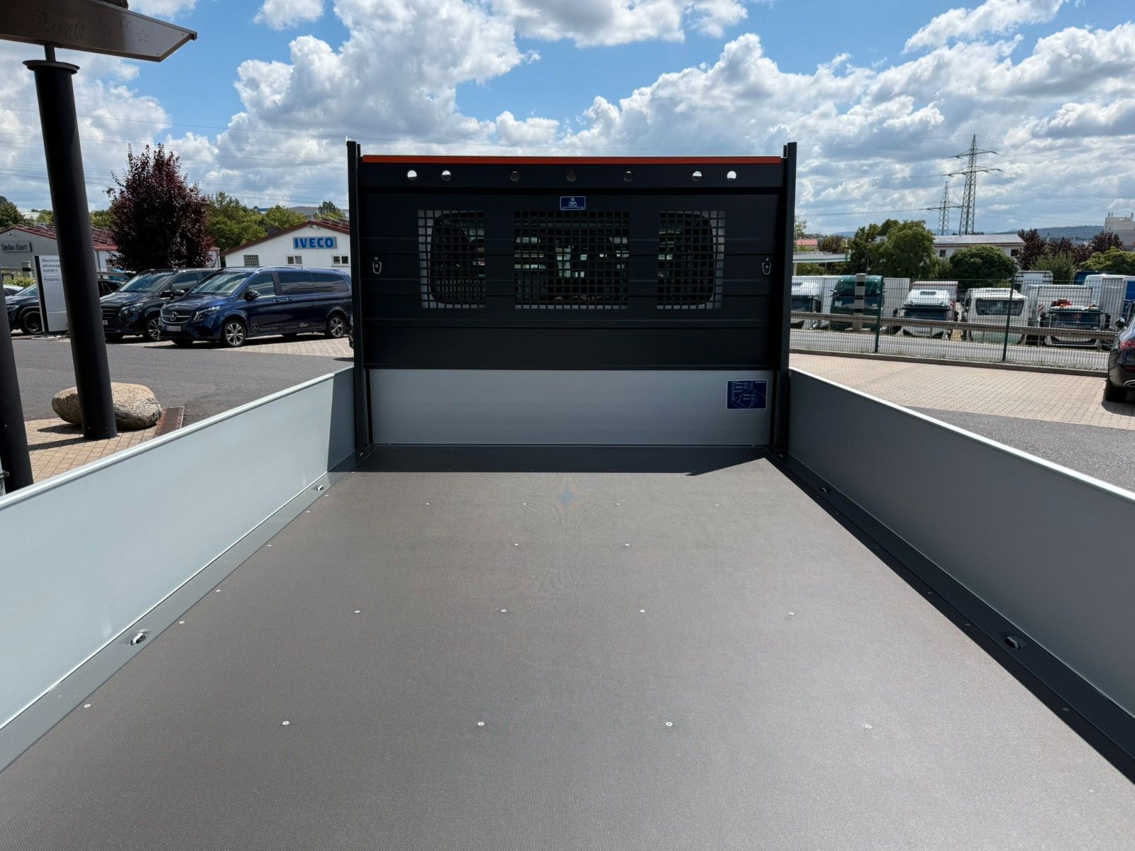 Fahrzeugabbildung Iveco 35S18H D Pritsche *R 3750 mm*AHK*Automatik*