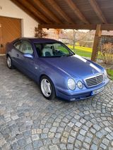 Mercedes-Benz CLK 200 Sport - Mercedes-Benz CLK 200: Sport