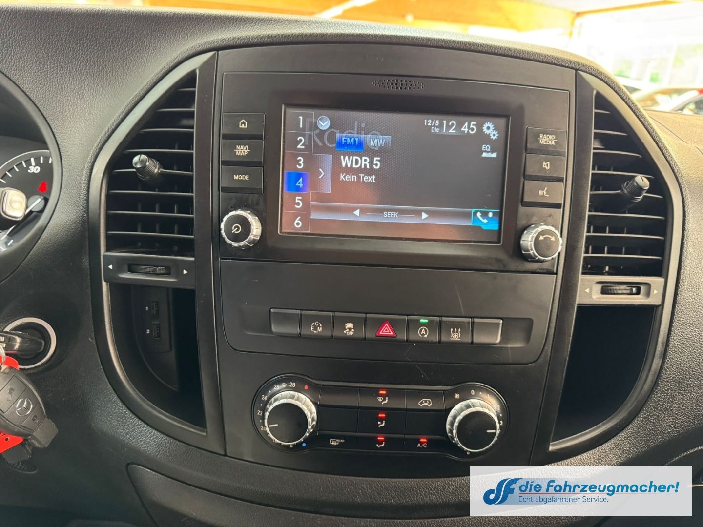 Fahrzeugabbildung Mercedes-Benz Vito Tourer 116 CDI BT kompakt BlueTEC *EXPORT