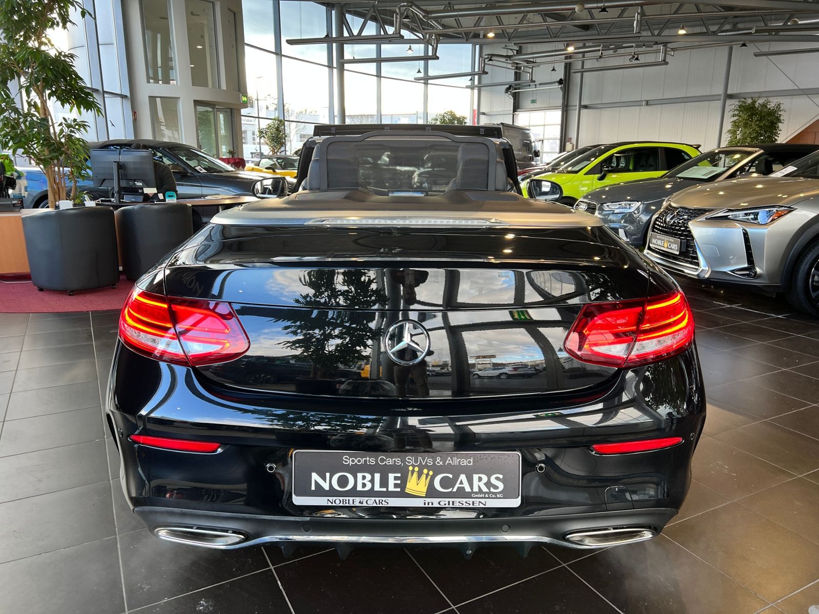 Fahrzeugabbildung Mercedes-Benz C 200 Cabrio LED NAVI ALU PDC