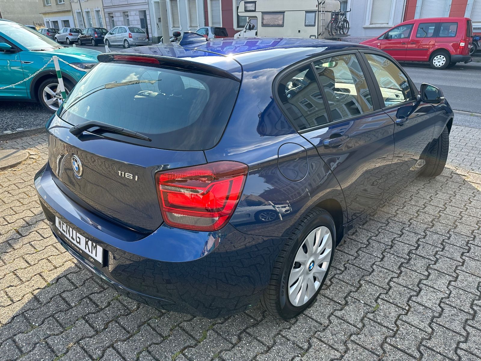 Fahrzeugabbildung BMW 116 Baureihe 1 Lim. 5-trg. 116i XENON PDC KLIMAT
