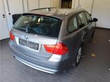BMW 318i Automatik Pano Xenon Navi Komf HiFi - BMW 318 aus 2011: 318i