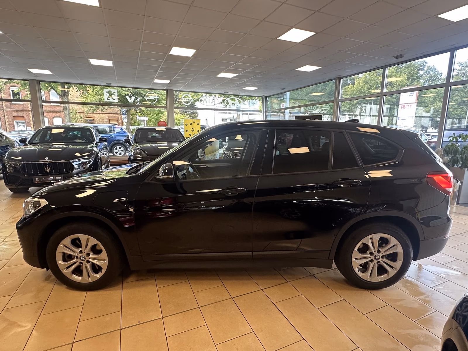 BMW X1 xDrive 25e*Advantage*1.Hand*CAM*SHZ*Tempo*LED, миниатюра 9
