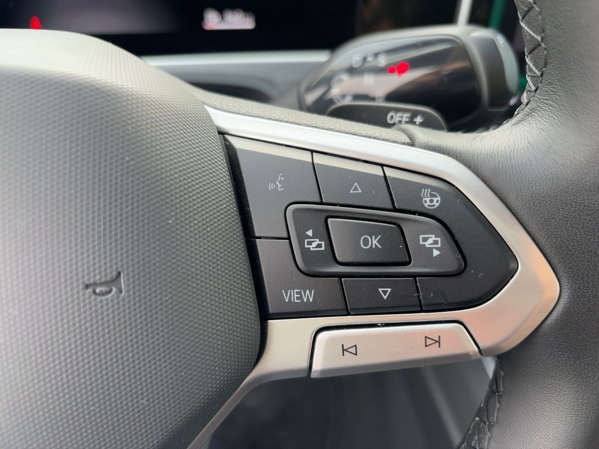 Volkswagen Passat Variant 2.0 TDI DSG Elegance AHZV HUD LED foto 14
