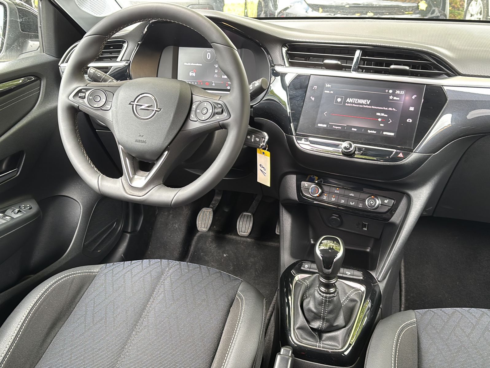 Fahrzeugabbildung Opel Corsa 1.2 Direct Injection Turbo 74kW