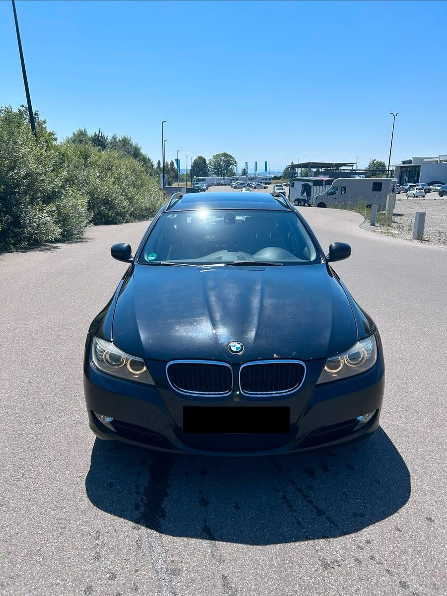 BMW 320 2010 — engine 177 HP (130kW)