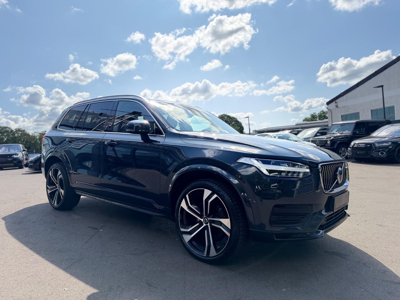 Volvo XC 90 MOMENTUM PRO AWD *7.SITZER*NAVI*LEDER*
