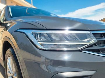 Volkswagen Tiguan - 5