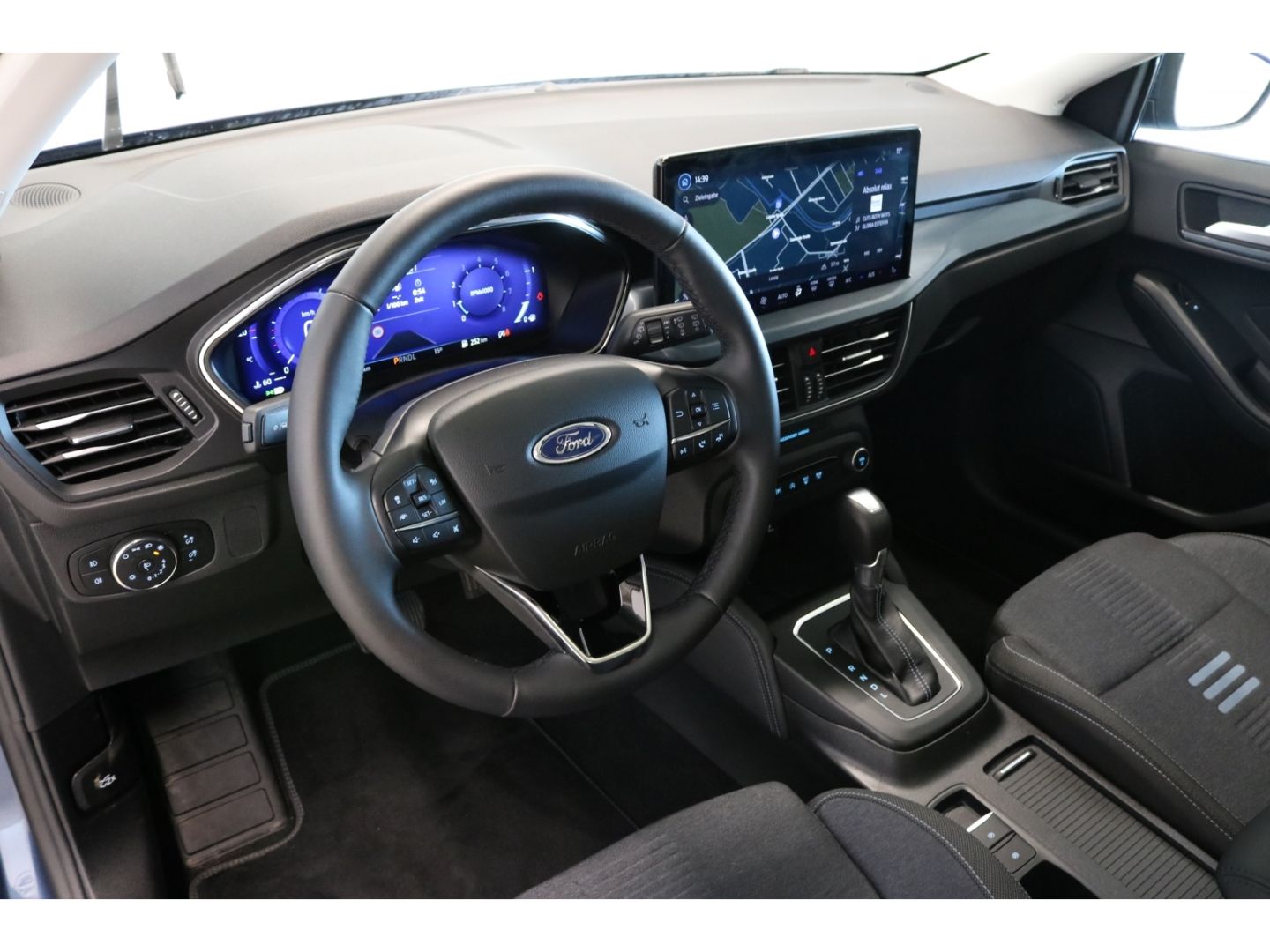 Fahrzeugabbildung Ford Focus Active X MHEV LED totWinkASS Spurhalte ASS
