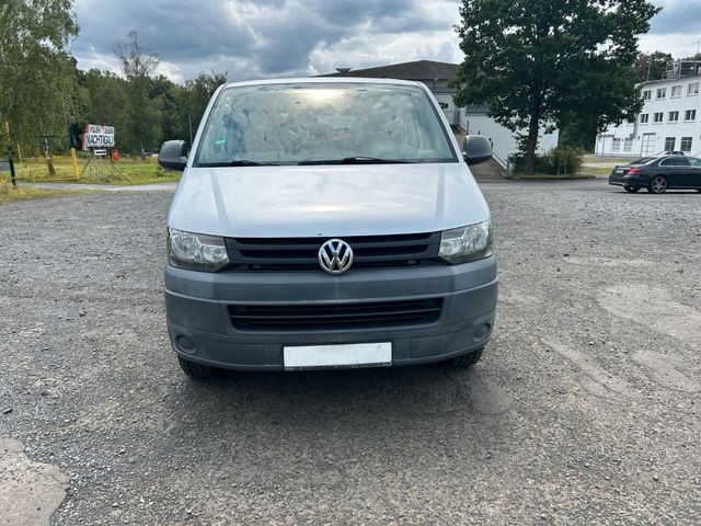 Volkswagen T5 Transporter 9-Sitzer