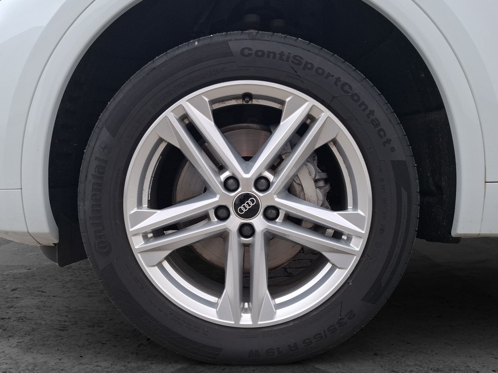 Fahrzeugabbildung Audi Q5 40 TDI quattro S-line S-tronic LED Navi AVC A
