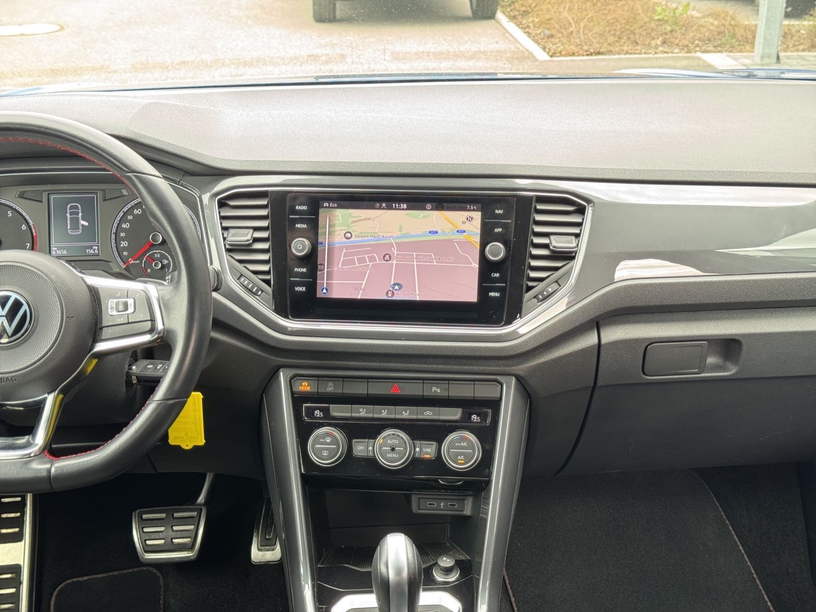 Volkswagen T-Roc - Bild 8