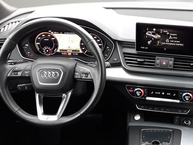 Fahrzeugabbildung Audi Q5 50TFSI e S-TRONIC QU.sport