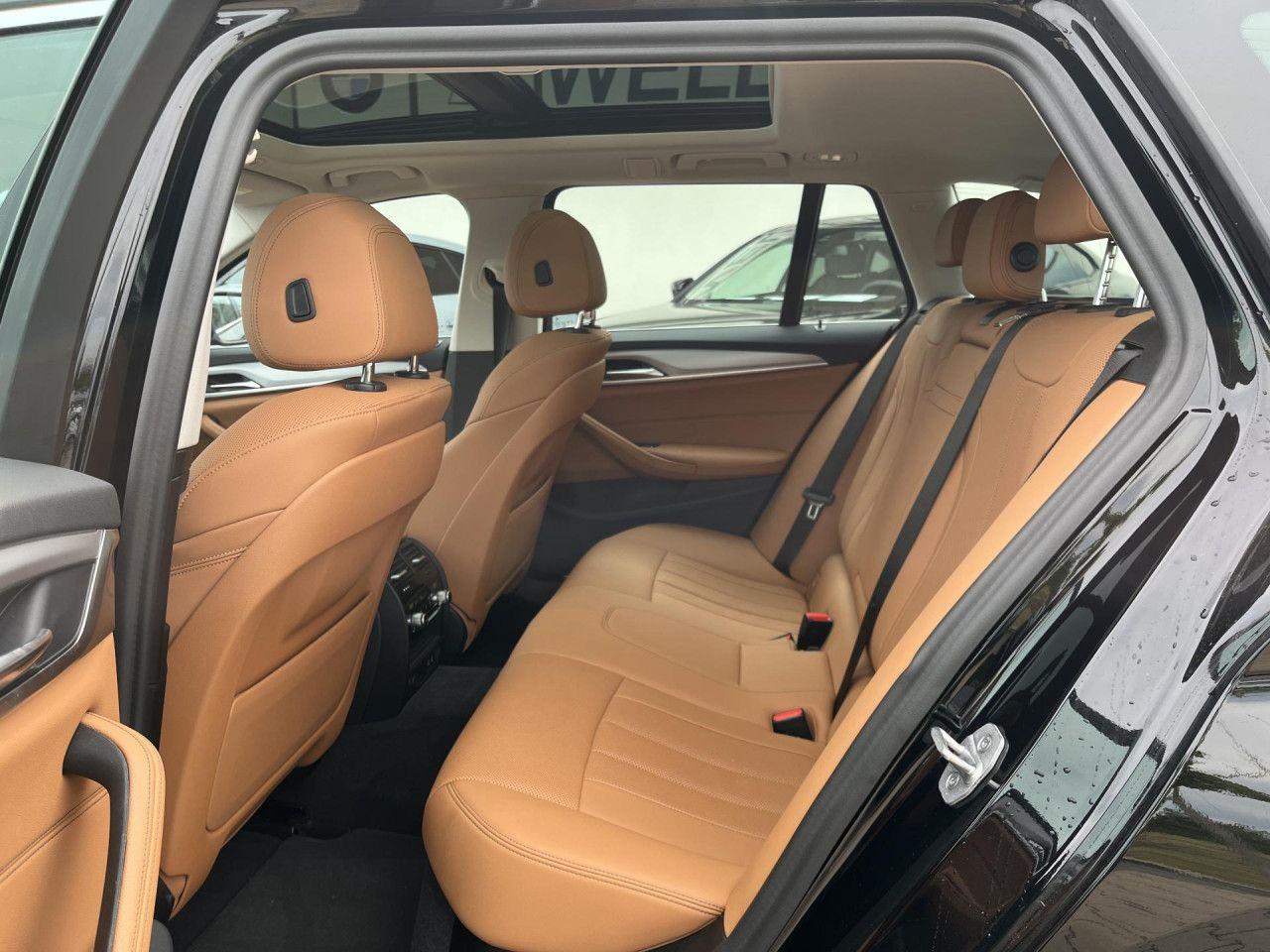 BMW 530e Tour HUD Pano Laser SpoSi RFK HiFi LiveProf