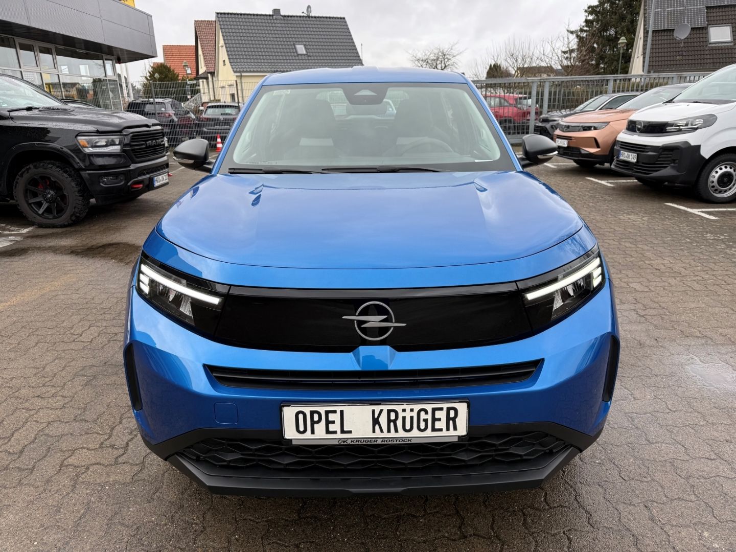 Fahrzeugabbildung Opel Frontera Edition 1.2 SHZ+LHZ+Kamera+Allwetter