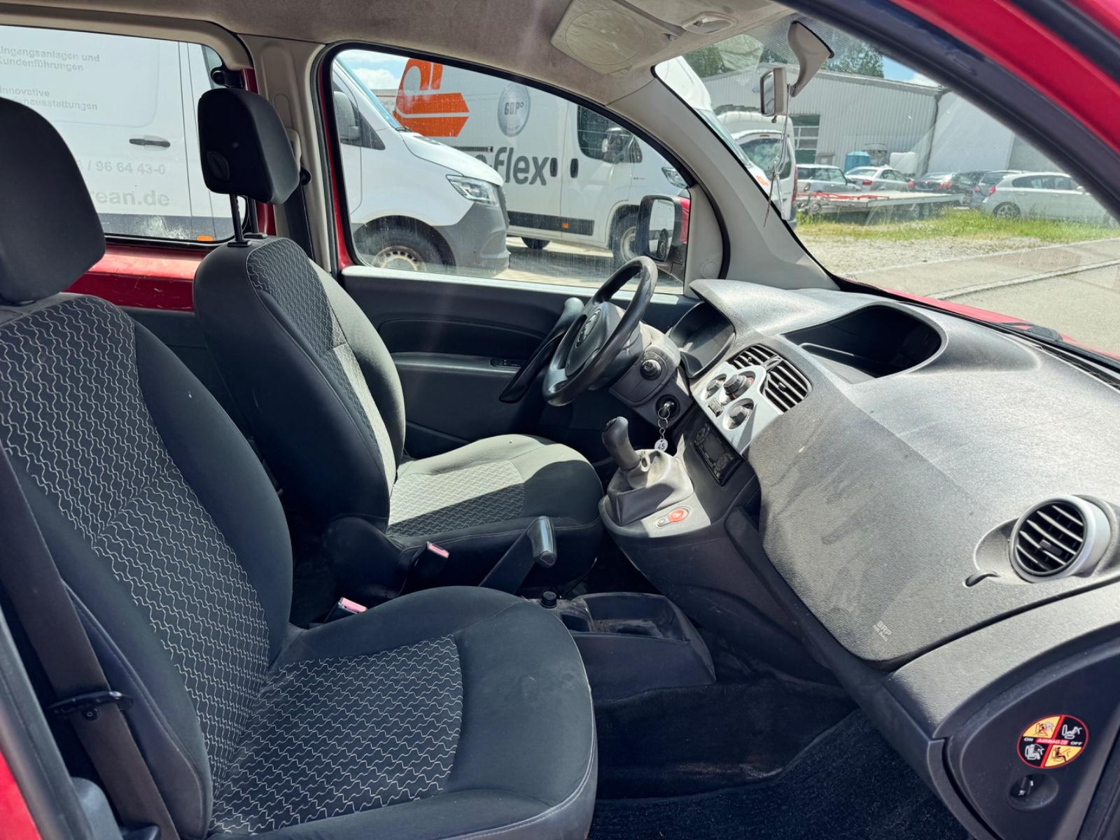 Renault Kangoo 2012 — photo 11
