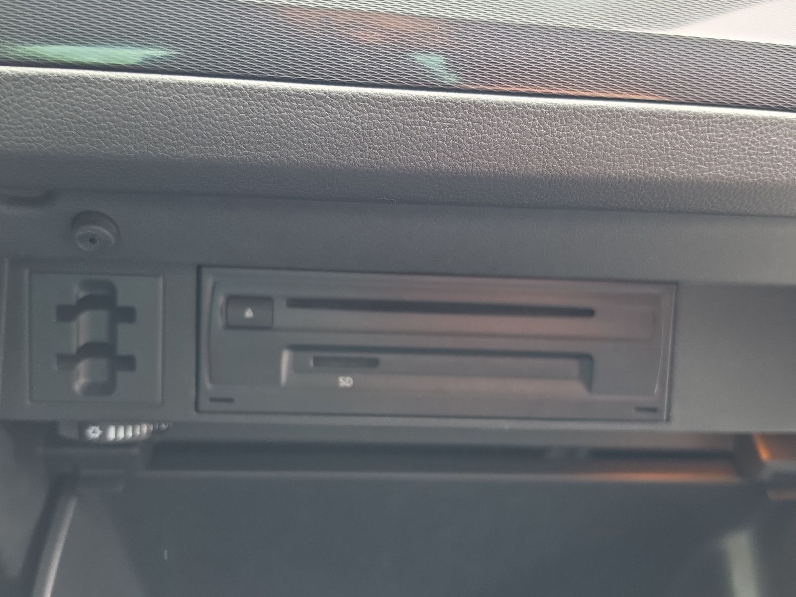 Fahrzeugabbildung Volkswagen Tiguan Comfortline BMT/Start-Stopp Aus 1.Hand