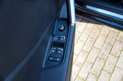 Fahrzeugabbildung Audi Q2 30 TDI Sport SHZ Temp. Sportsitze Navi TOP!