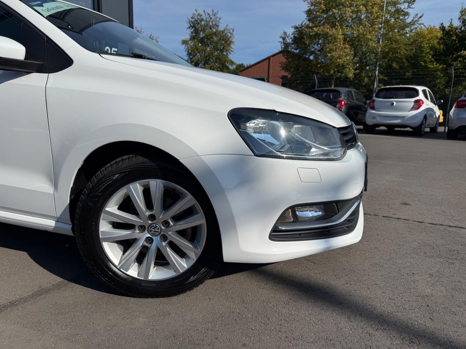 Volkswagen Polo V Comfort*KLIMA*SHZ*FSP*ALU*4SEASON*HU NEU*