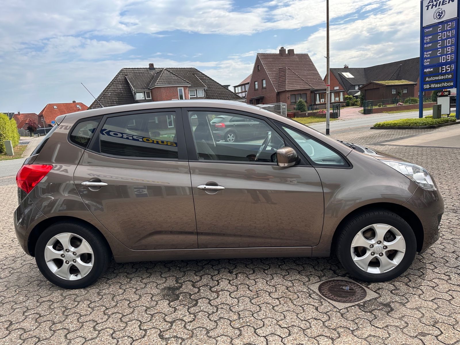 Fahrzeugabbildung Kia Venga 1.4 FIFA World Cup Edition SHZG/BT/Keyless